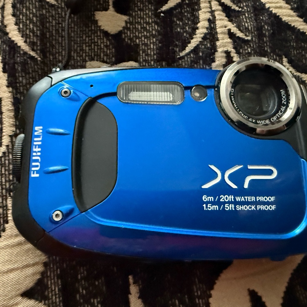 Fujifilm XP60 Blue wallWaterproof Camera